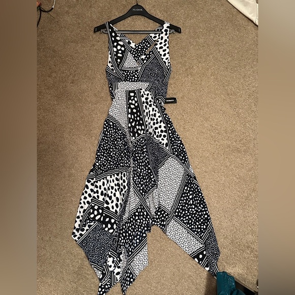 Express Halter Dress - Picture 4 of 13